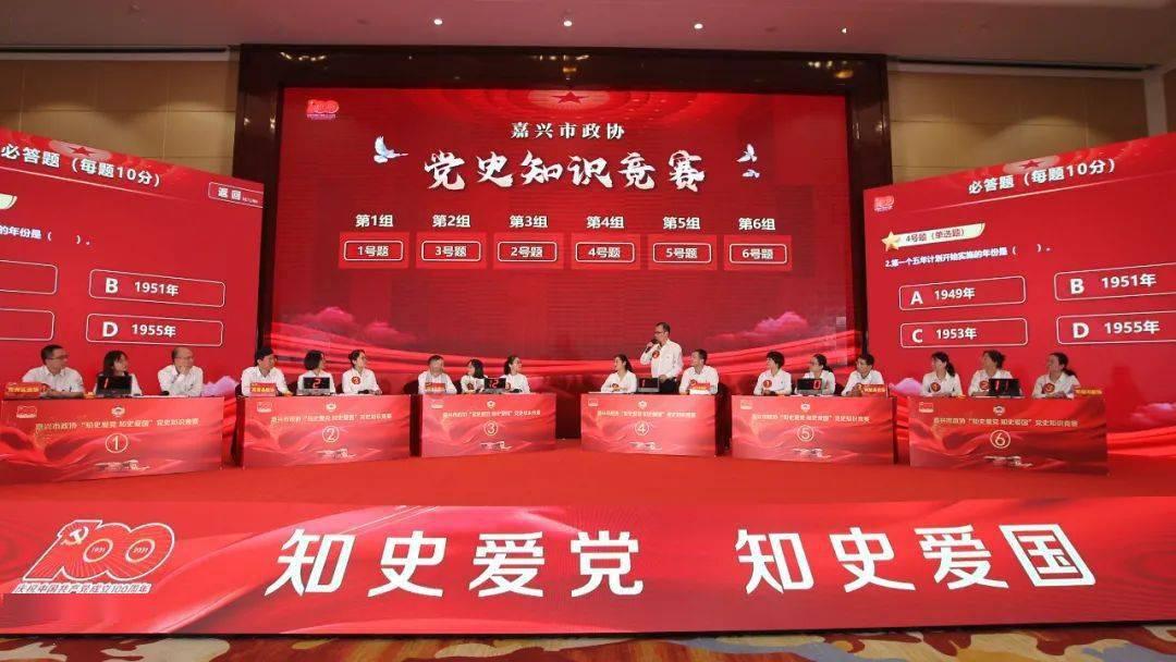 迷路的可爱男孩
