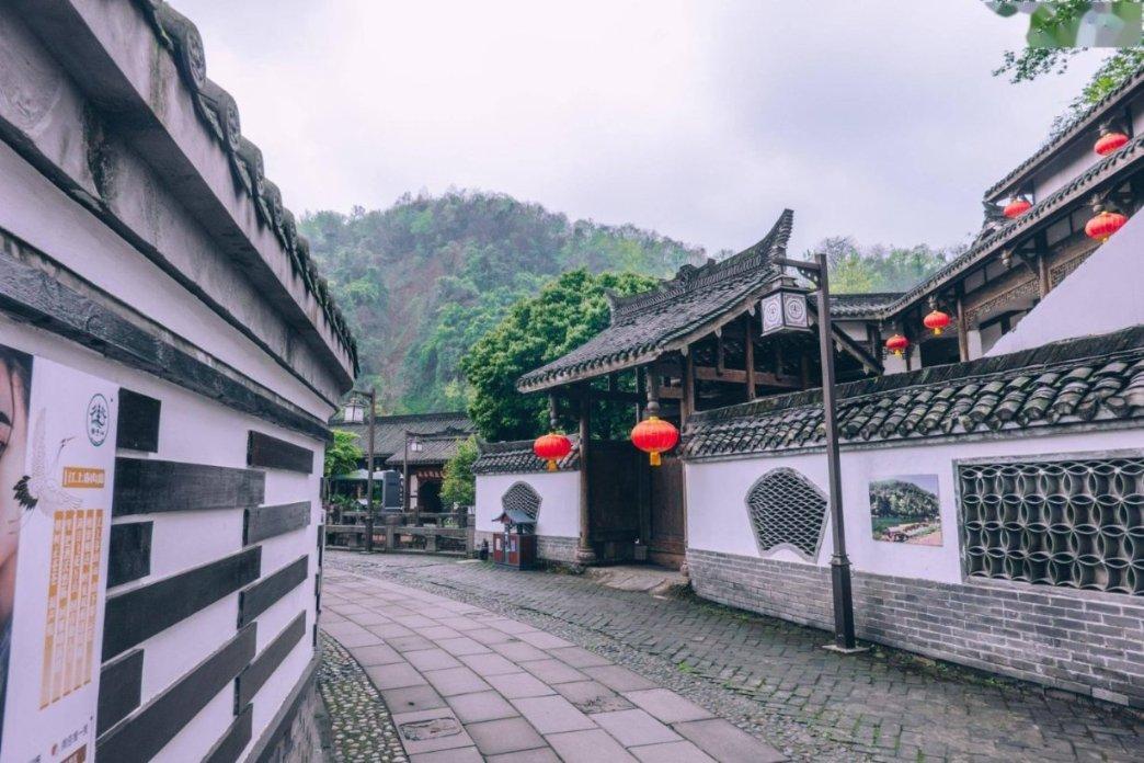 非人学园